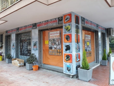 OUTLETMOTOSTORE - VENTIMIGLIA , via Cabagni Baccini 8/b tel 0184 1890102 - OUTLETMOTOSTORE